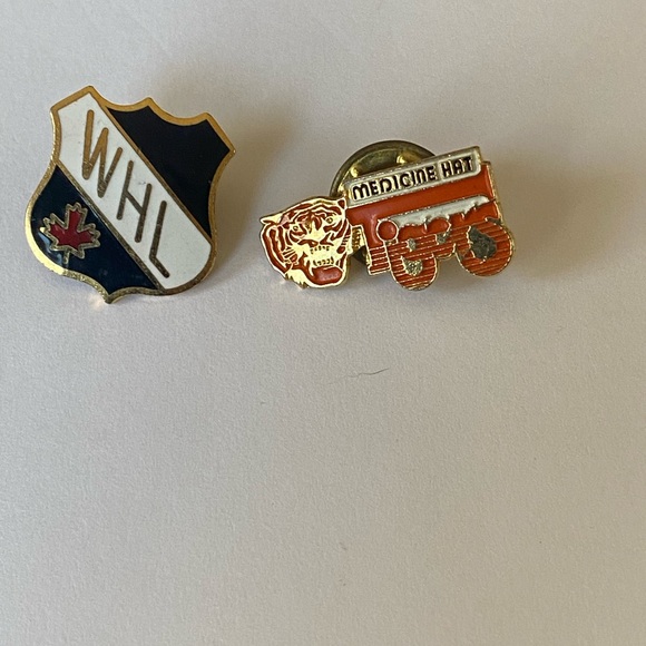 WHL Hockey Pins from 1980s - Picture 2 of 4